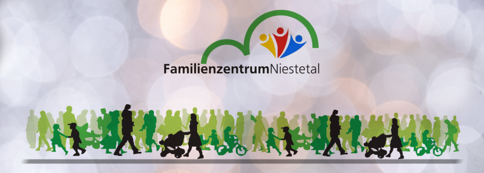 Das Logo des Familienzentrum mit zwei grünen Bögen als Dach und einer Gruppe Menschen untendrunter.