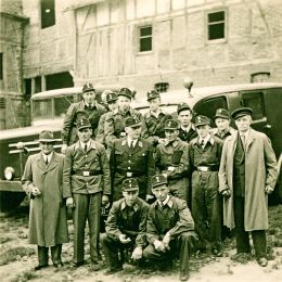 Bild Freiwillige Feuerwehr Sandershausen 1951 Bild Freiwillige Feuerwehr Sandershausen 1951
