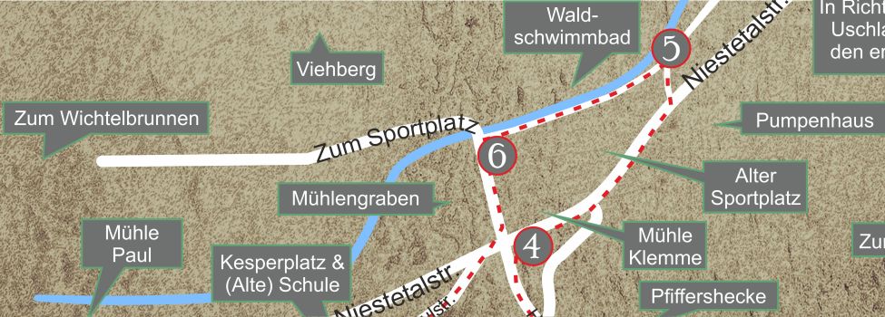 Karte mit dem Standort der Tafel 6 am alten Sportplatz und dem Weg zu Tafel 7, über die Schulstraße.