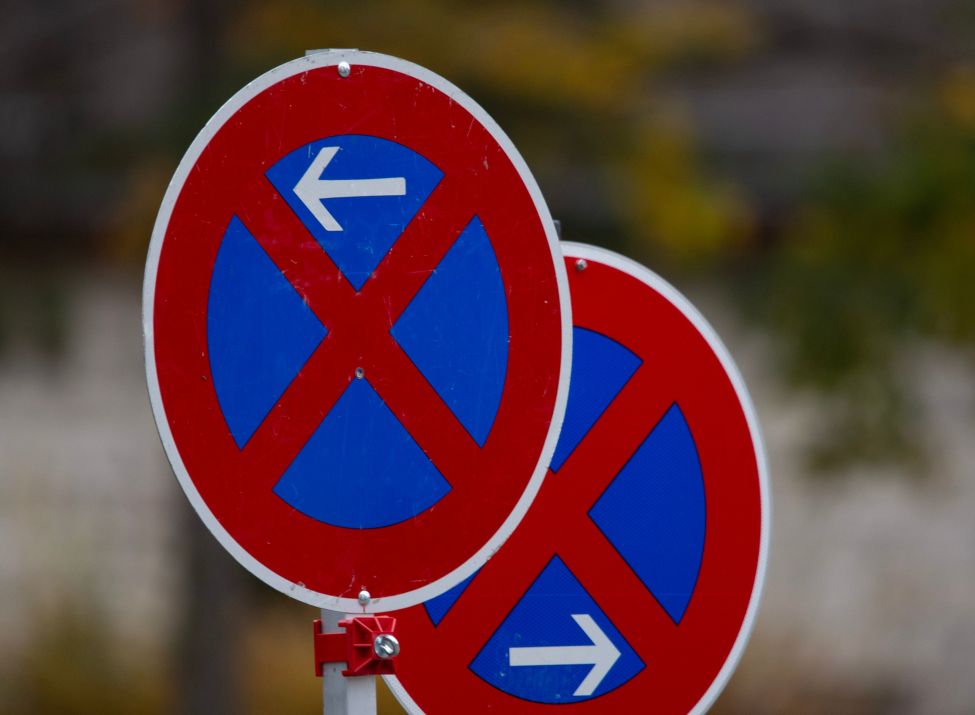 Beispielbild Parkverbot @pexels-maxim-gorodnev