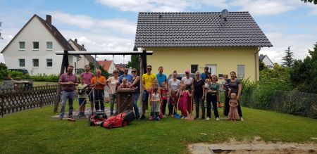 Die Initiative vor zwei Jahren, im Sommer 2022. Zusammen halten Sie den Platz in Stand.