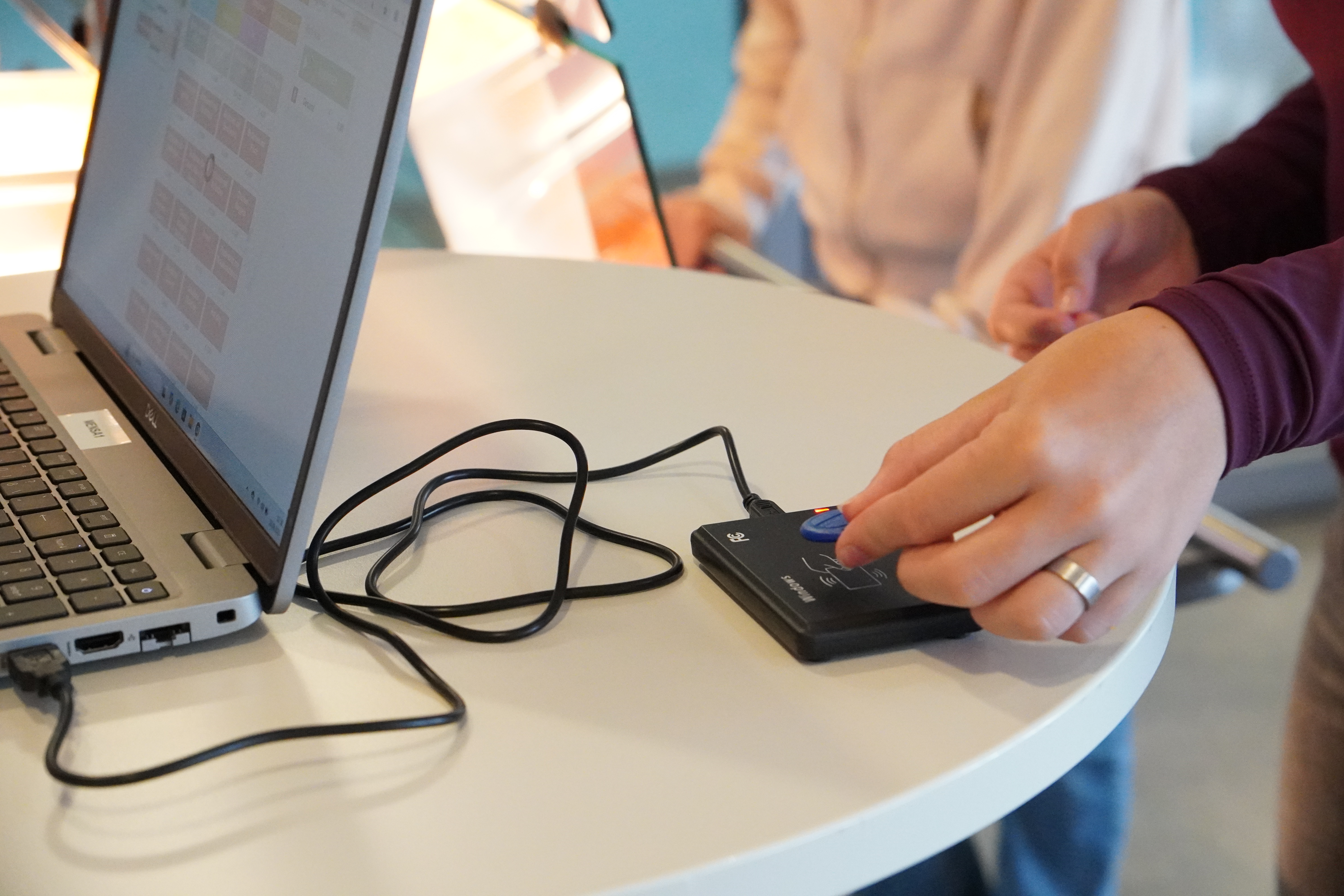 Mit dem digitalen Bezahlsystem kann ganz bequem kontaktlos gezahlt werden.