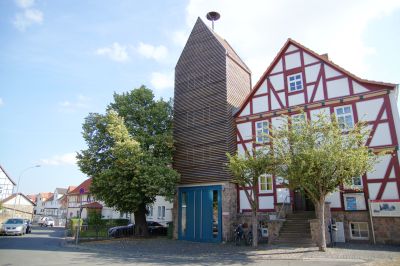 Der alte Schlauchturm in Vollmarshausen ist heutzutage ein beliebter Trauort.
