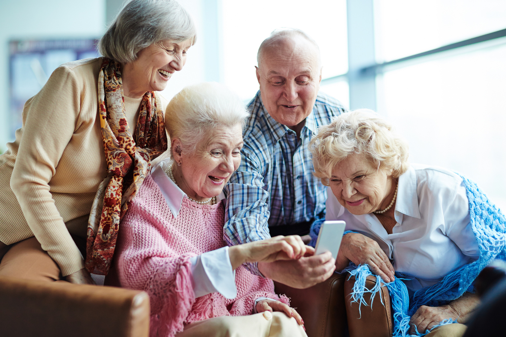 Besiepielbild Senioren die Lachen und Spaß haben im Alter.