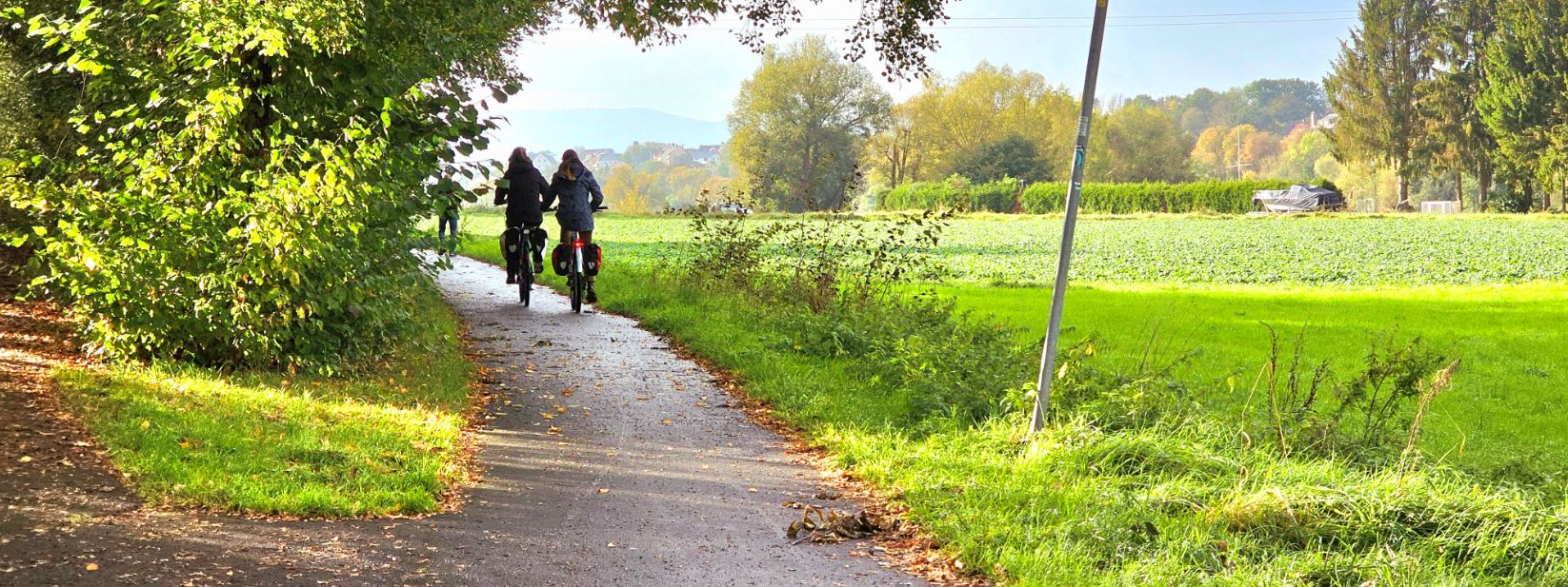 Die frisch sanierte Fuß- und Fahrradstrecke parallel zur Spiekershäuser Str. ist eine beliebte Ausflugsstrecke. 